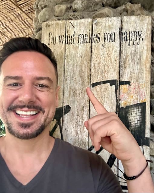 live_your_love_jonathan_daniel_third_section_first_image